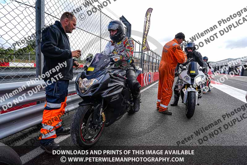 donington no limits trackday;donington park photographs;donington trackday photographs;no limits trackdays;peter wileman photography;trackday digital images;trackday photos